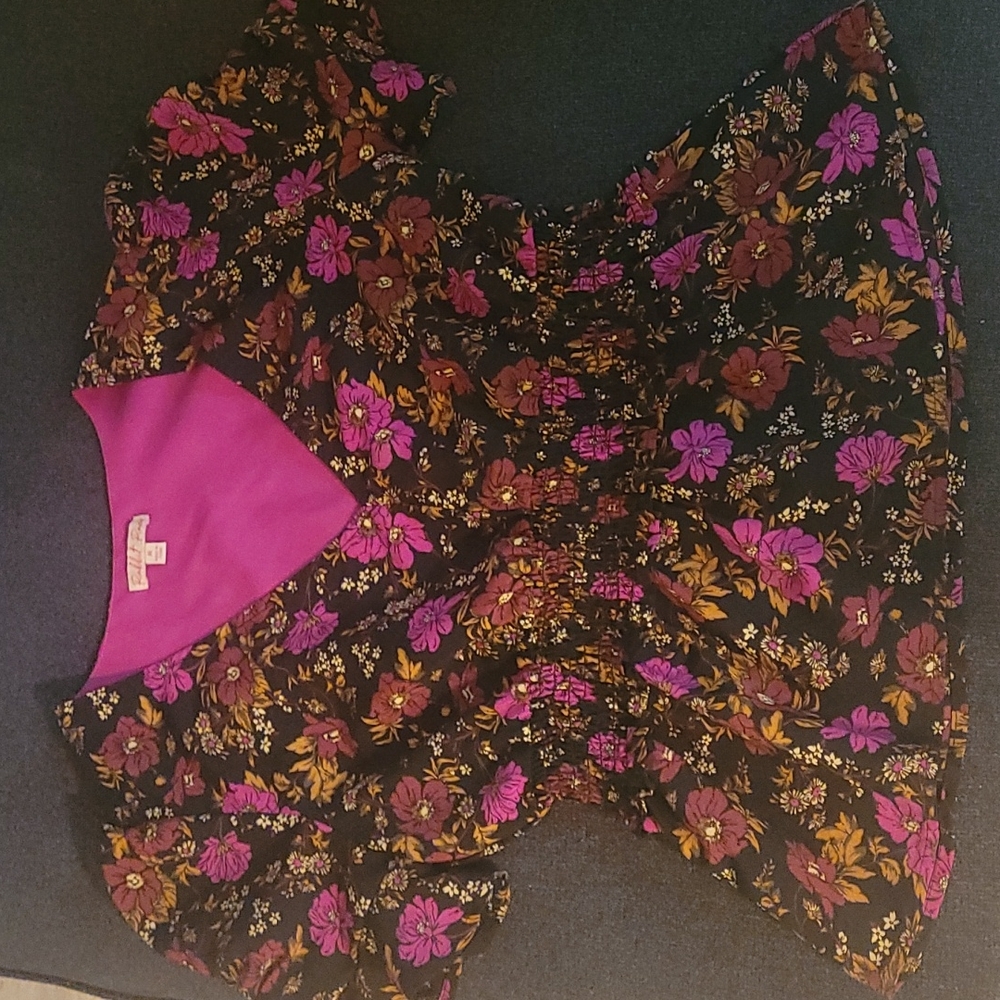 Cute blouse
